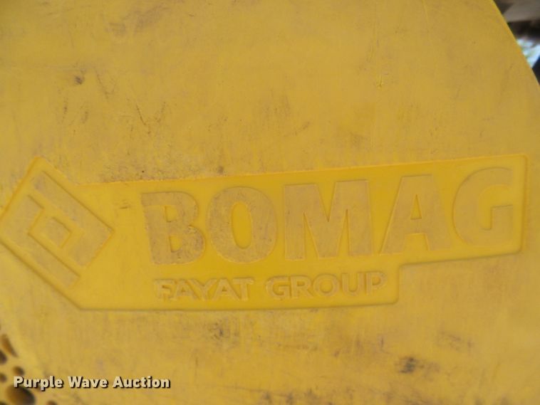 image for item EL9184 2015 Bomag BT65 compactor