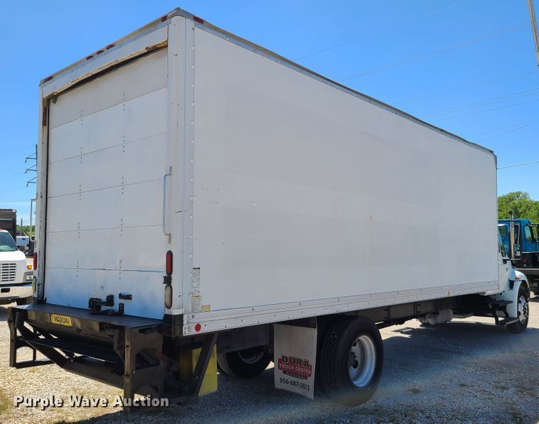 image for item EL9984 2008 International 4200  box truck