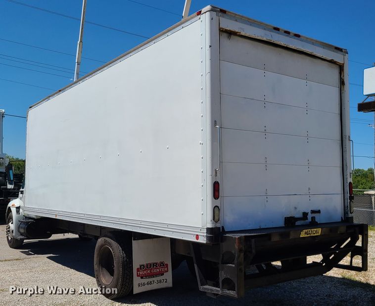 image for item EL9984 2008 International 4200  box truck