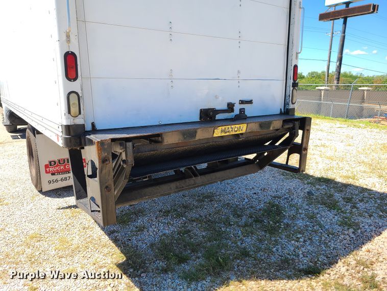 image for item EL9984 2008 International 4200  box truck