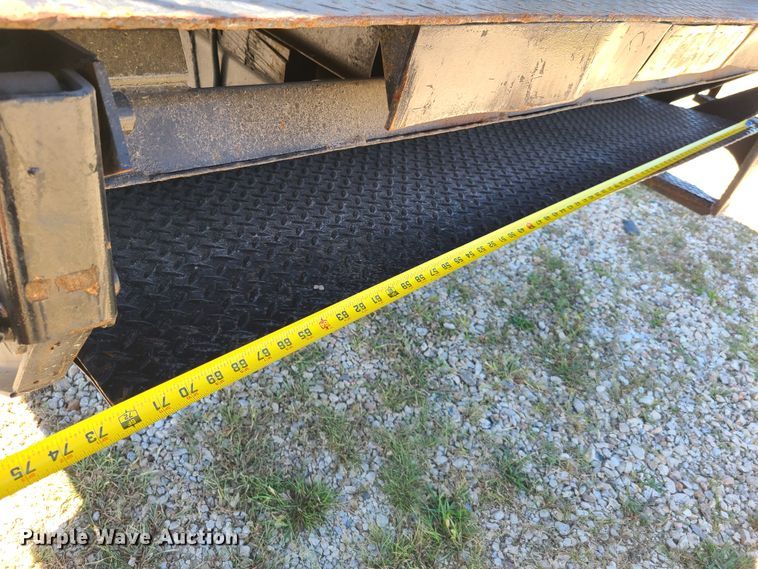 image for item EL9984 2008 International 4200  box truck