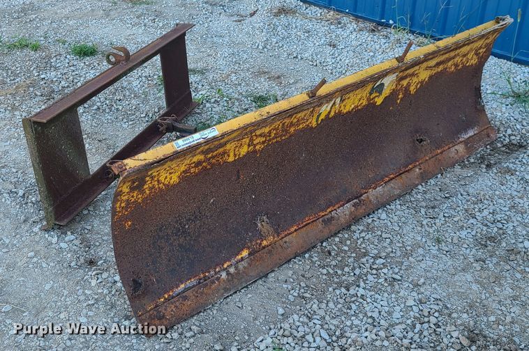 image for item EL9988 78"W skid steer snow plow