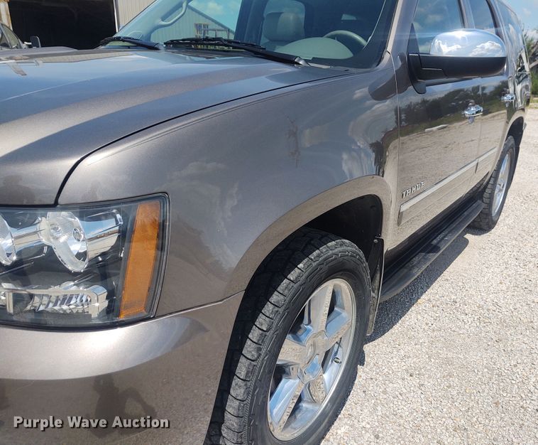 image for item EQ9399 2013 Chevrolet Tahoe LTZ  SUV