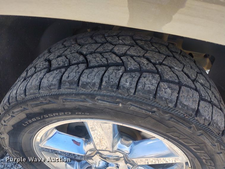 image for item EQ9399 2013 Chevrolet Tahoe LTZ  SUV