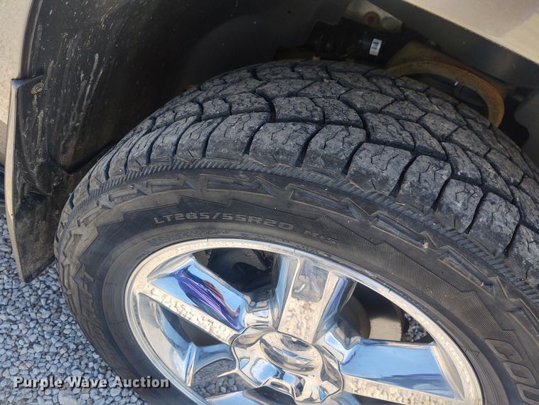 image for item EQ9399 2013 Chevrolet Tahoe LTZ  SUV