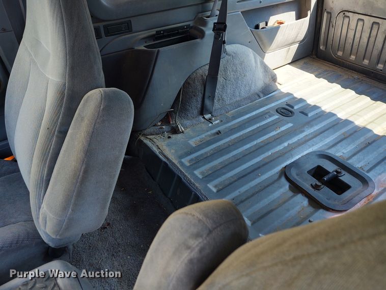 image for item EQ9409 1994 Ford Bronco XLT  SUV