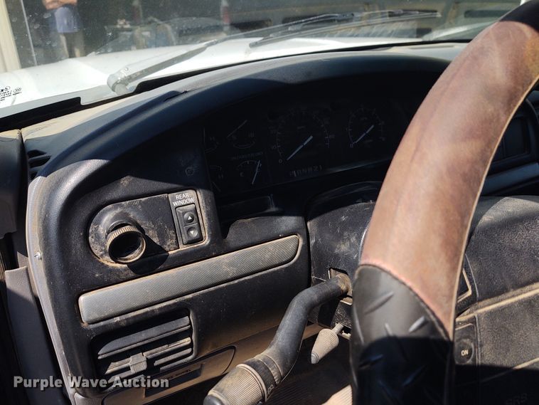 image for item EQ9409 1994 Ford Bronco XLT  SUV