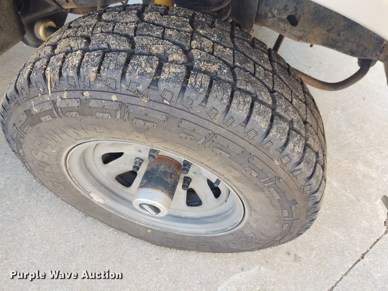 image for item EQ9409 1994 Ford Bronco XLT  SUV