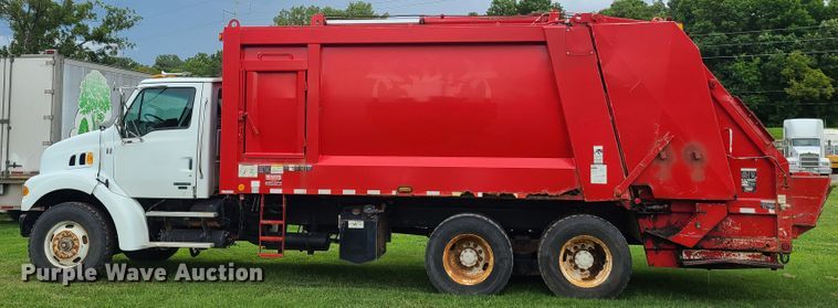 image for item EZ9121 2005 Sterling L-Line  refuse truck