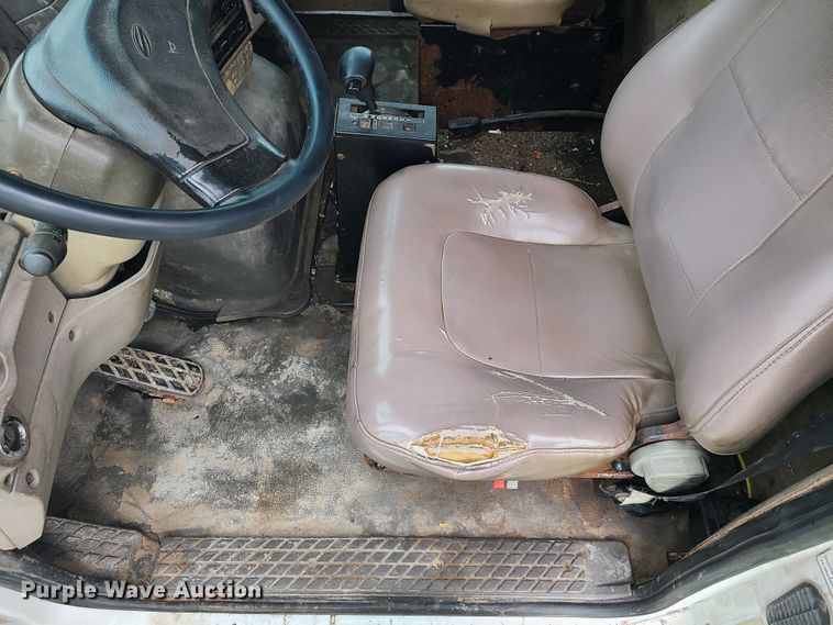 image for item EZ9121 2005 Sterling L-Line  refuse truck