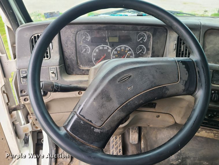 image for item EZ9121 2005 Sterling L-Line  refuse truck