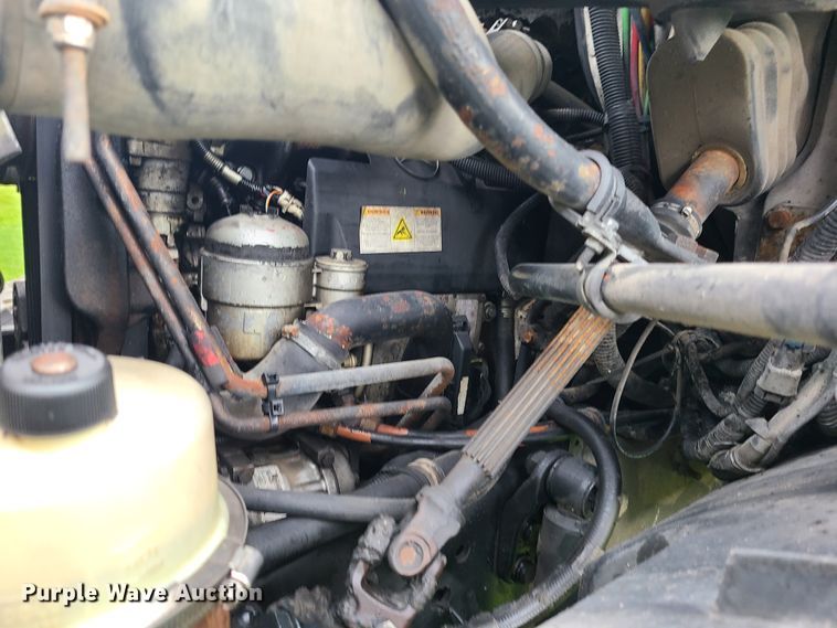 image for item EZ9121 2005 Sterling L-Line  refuse truck