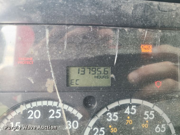 image for item EZ9121 2005 Sterling L-Line  refuse truck