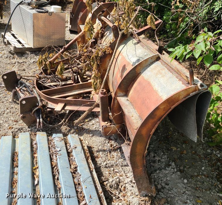 image for item EZ9146 11'W snow plow