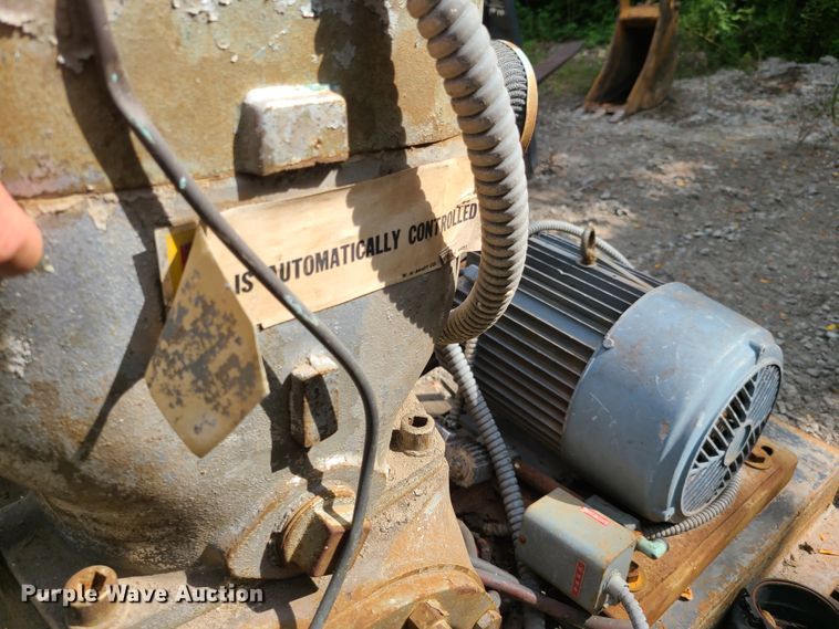 image for item EZ9149 Air compressor