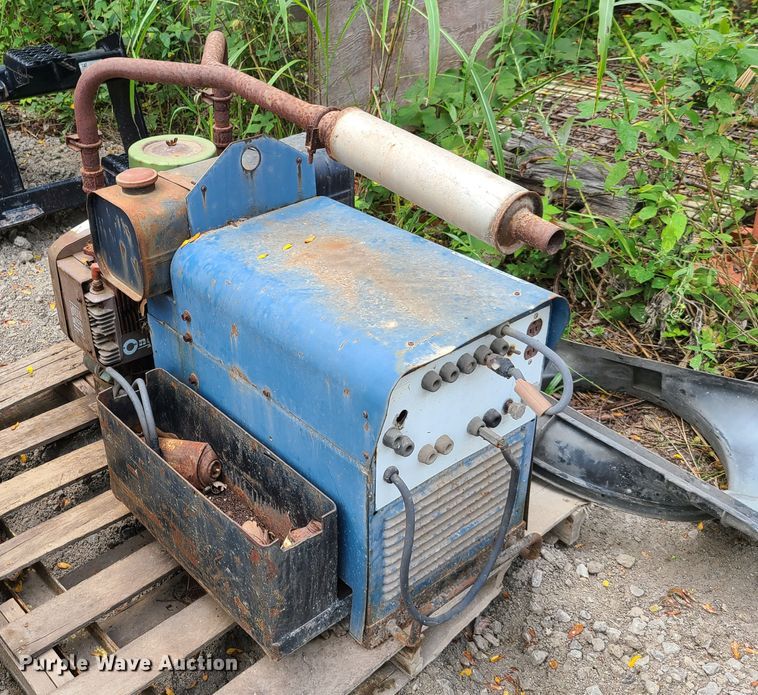 image for item EZ9151 Miller welder/generator