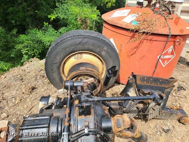 image for item EZ9166 3013 Peterbilt full locking rear axle