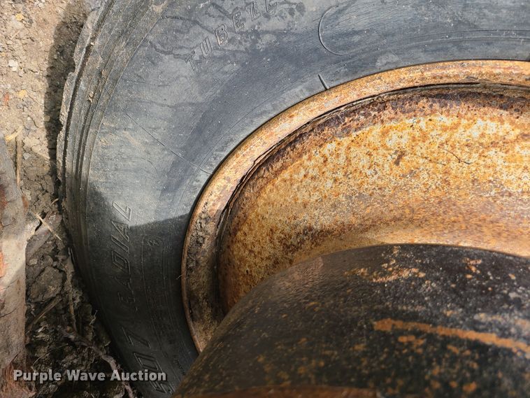 image for item EZ9166 3013 Peterbilt full locking rear axle