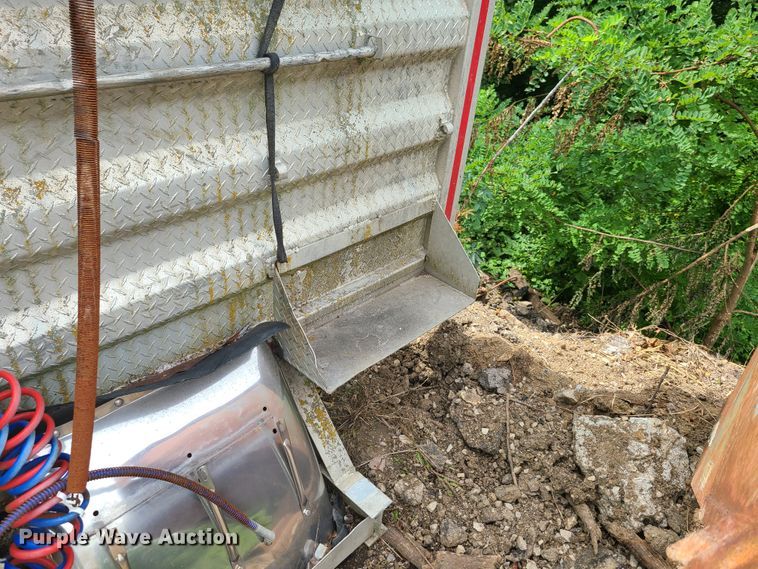 image for item EZ9168 Sturdy Lite headache rack