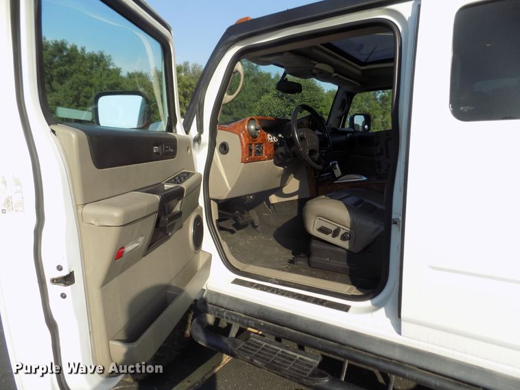 image for item FD9308 2003 Hummer H2  SUV