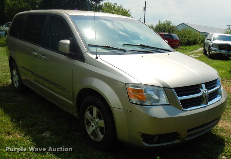 image for item FN9346 2008 Dodge Caravan SXT  van