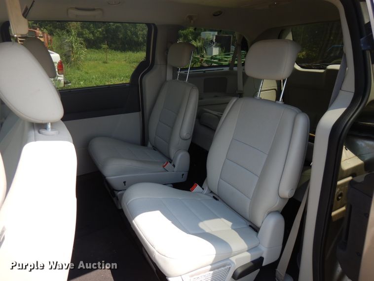 image for item FN9346 2008 Dodge Caravan SXT  van