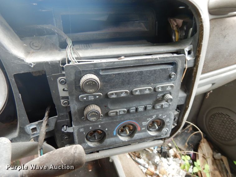 image for item FN9350 2004 Chevrolet Blazer  SUV