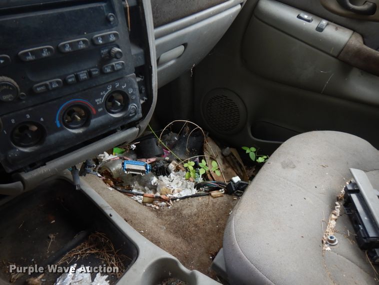 image for item FN9350 2004 Chevrolet Blazer  SUV