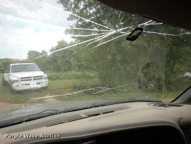 image for item FN9350 2004 Chevrolet Blazer  SUV