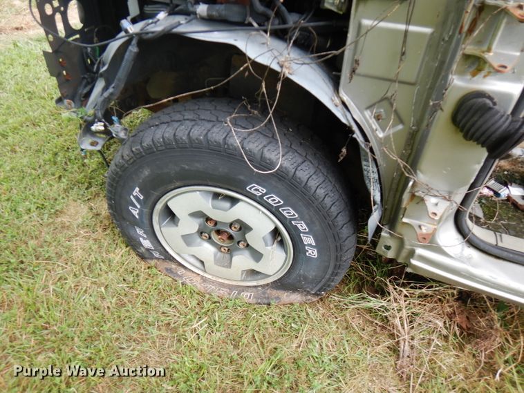 image for item FN9350 2004 Chevrolet Blazer  SUV