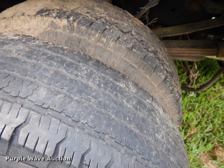 image for item FN9351 2001 Dodge Ram 3500  Quad Cab tow truck