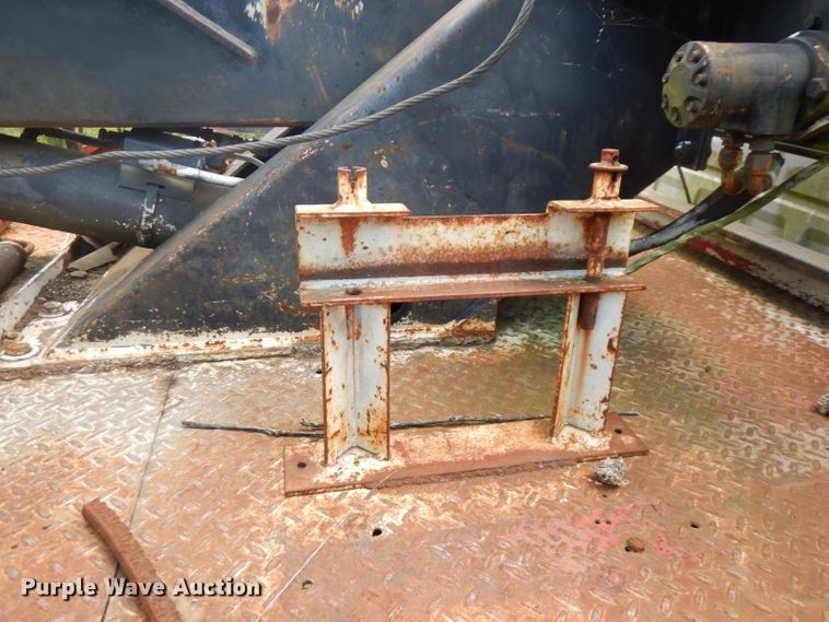 image for item FN9351 2001 Dodge Ram 3500  Quad Cab tow truck