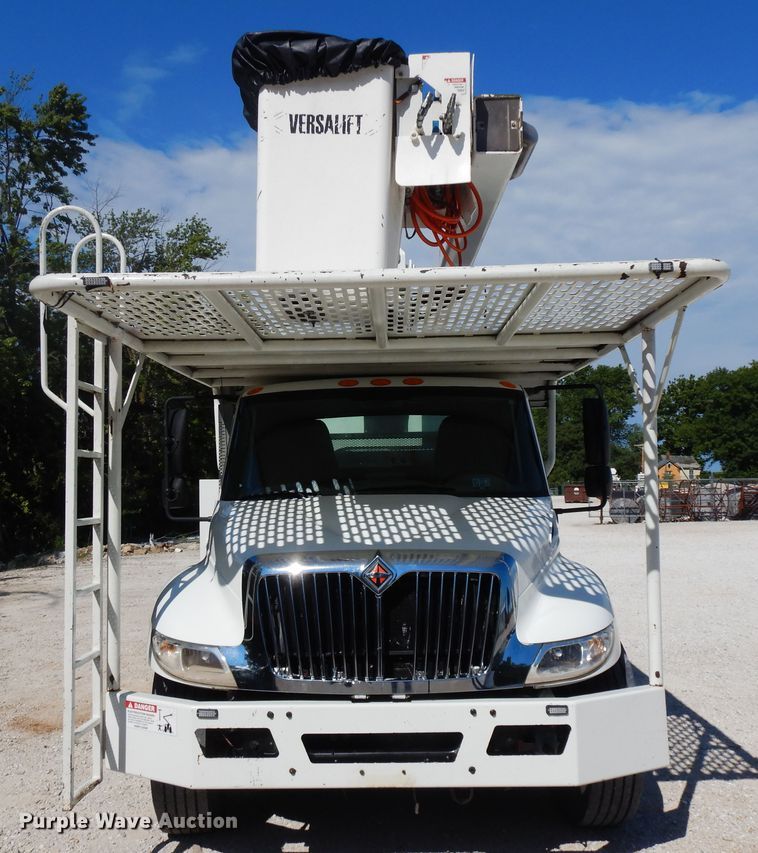 image for item FP9765 2012 International DuraStar 4300  forestry bucket truck