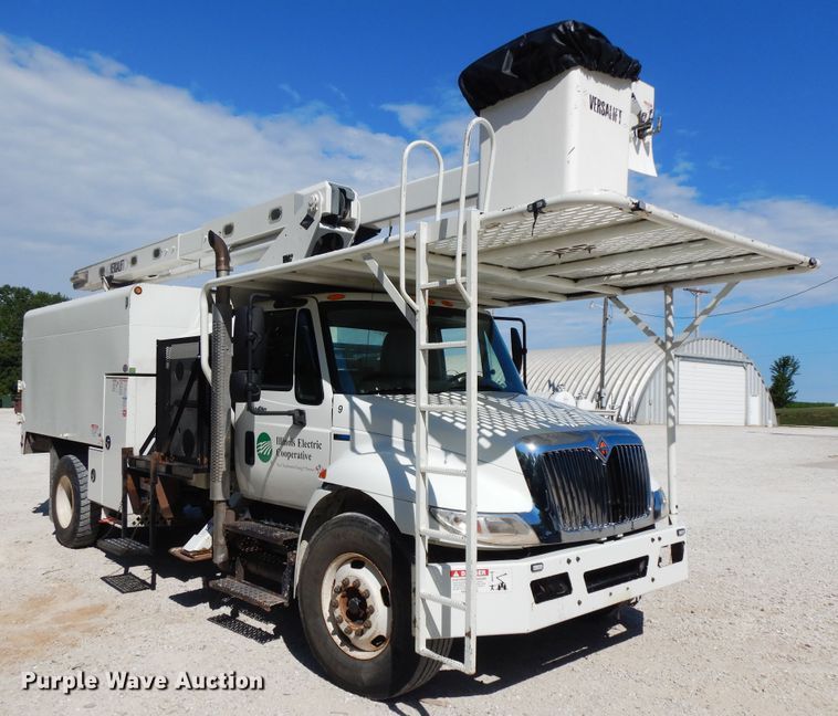 image for item FP9765 2012 International DuraStar 4300  forestry bucket truck