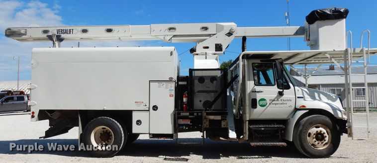 image for item FP9765 2012 International DuraStar 4300  forestry bucket truck