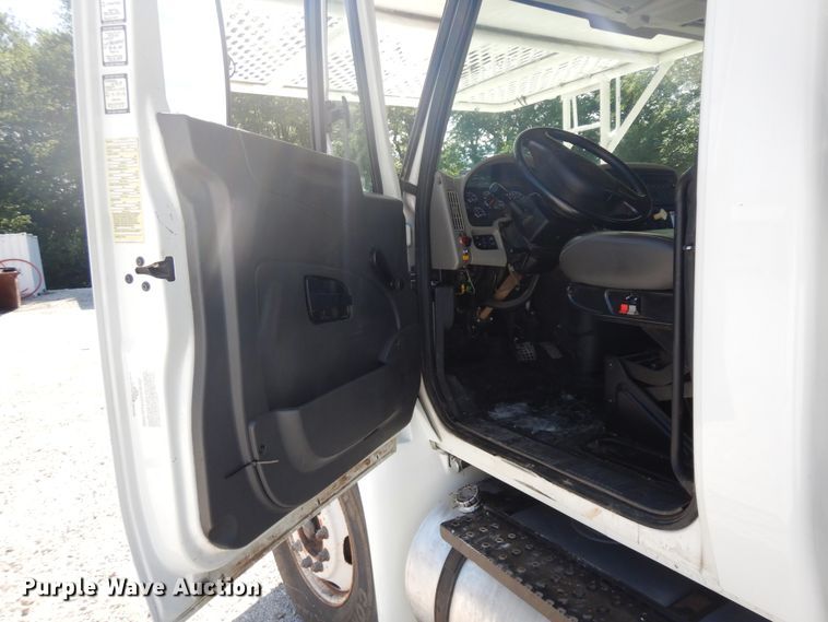 image for item FP9765 2012 International DuraStar 4300  forestry bucket truck