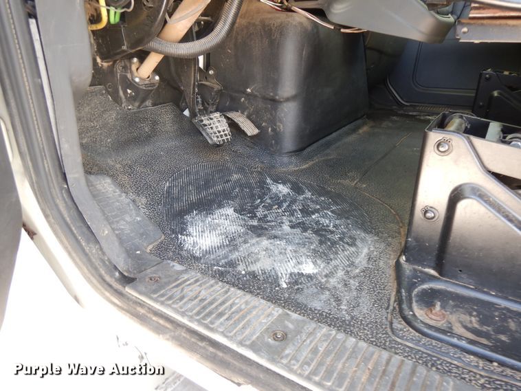 image for item FP9765 2012 International DuraStar 4300  forestry bucket truck