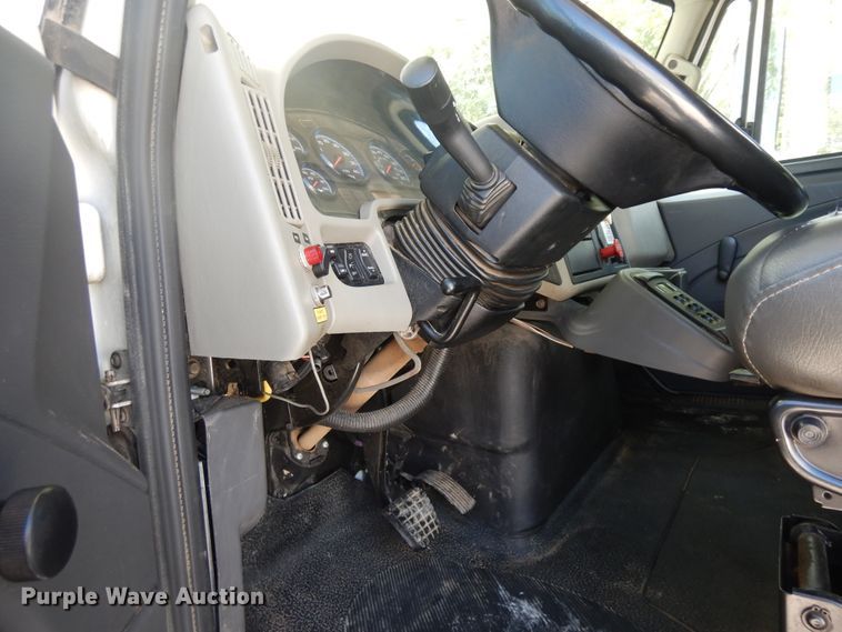 image for item FP9765 2012 International DuraStar 4300  forestry bucket truck