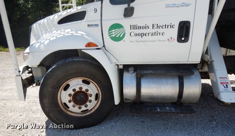 image for item FP9765 2012 International DuraStar 4300  forestry bucket truck