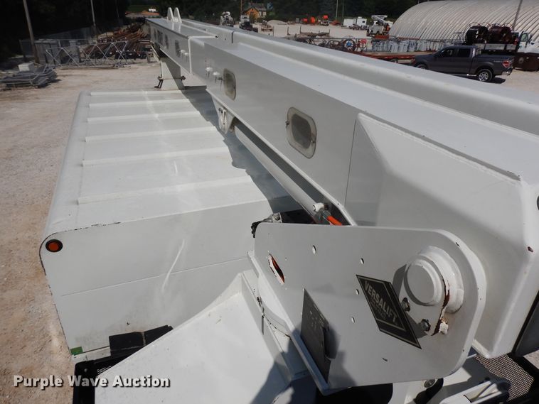 image for item FP9765 2012 International DuraStar 4300  forestry bucket truck