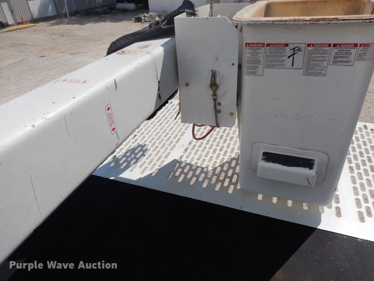 image for item FP9765 2012 International DuraStar 4300  forestry bucket truck