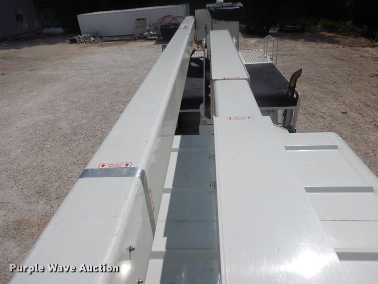 image for item FP9765 2012 International DuraStar 4300  forestry bucket truck