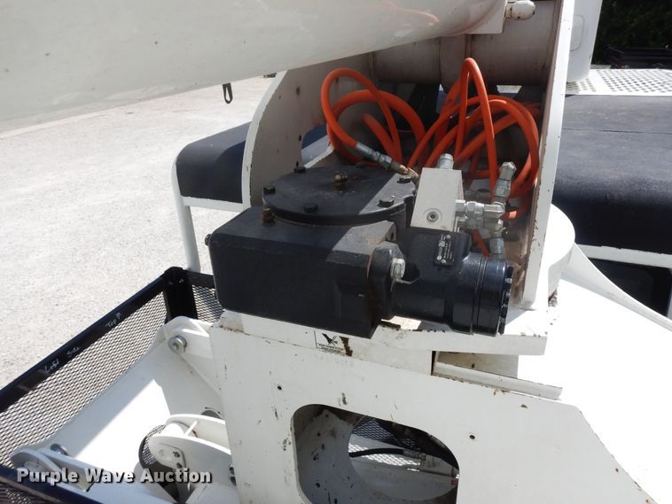 image for item FP9765 2012 International DuraStar 4300  forestry bucket truck