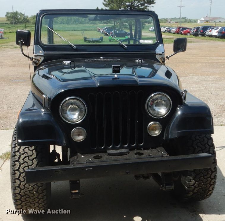 image for item FT9044 1976 Jeep CJ5  SUV