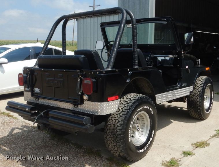 image for item FT9044 1976 Jeep CJ5  SUV