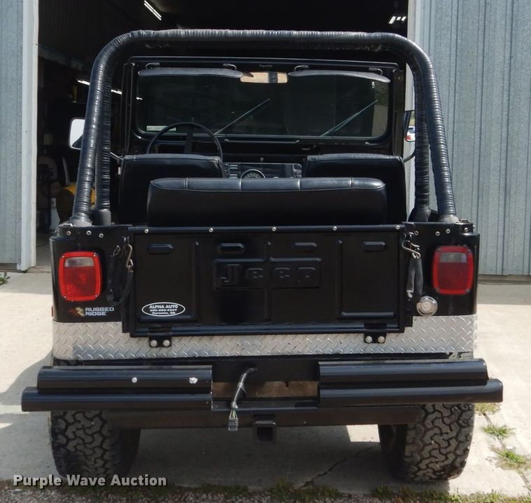 image for item FT9044 1976 Jeep CJ5  SUV