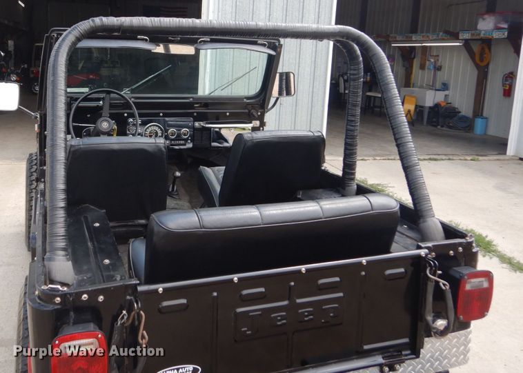 image for item FT9044 1976 Jeep CJ5  SUV