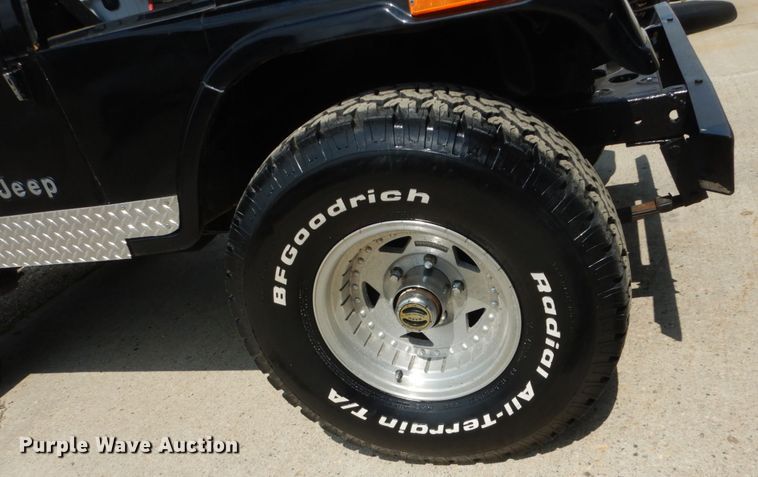 image for item FT9044 1976 Jeep CJ5  SUV