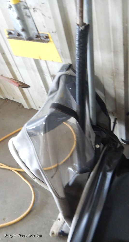 image for item FT9044 1976 Jeep CJ5  SUV