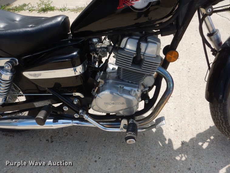 image for item FT9045 2002 Honda Rebel motorcycle